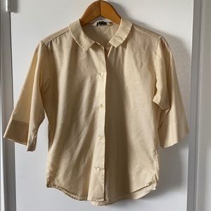 Cute Blouse with Half-Length Sleeves